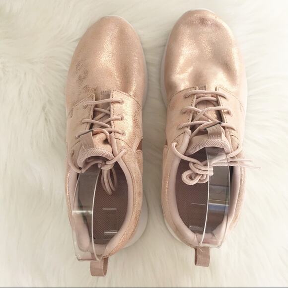 NIKE Run Roshe Running Sneakers Metallic Bronze - Picture 3 of 7